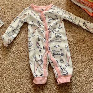Lot of 5 Carter’s newborn sleepers